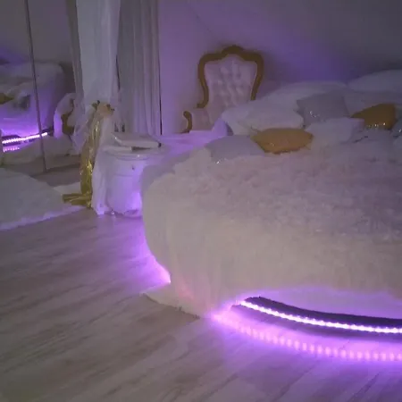 Z Baldachimem I Pieknym Widokiem Olsztyna Apartment